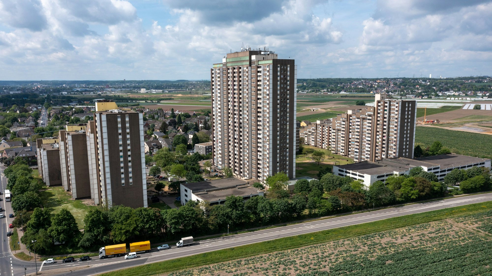 Luftaufnahme der Hochhäuser am Kölnberg.