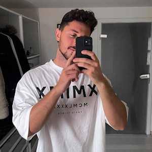 Das Selfie lud Jannik am 19. Mai 2021 auf seinem Instagram-Account hoch.