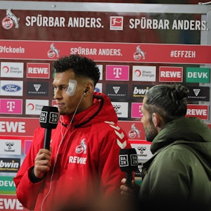 Davie Selke gibt bei DAZN ein Interview nach dem 0:2 des 1. FC Köln gegen den VfL Bochum.