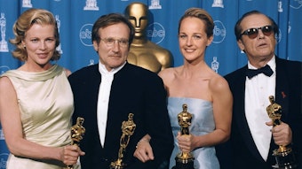 Kim Basinger, Robin Williams, Helen Hunt und Jack Nicholson bei der Oscar-Verleihung 1998.