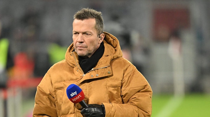 Lothar Matthäus, Fußball-Experte fürs Fernsehen, vor dem Spiel. Er versteht die Kritik von Hoeneß an ihm nicht.