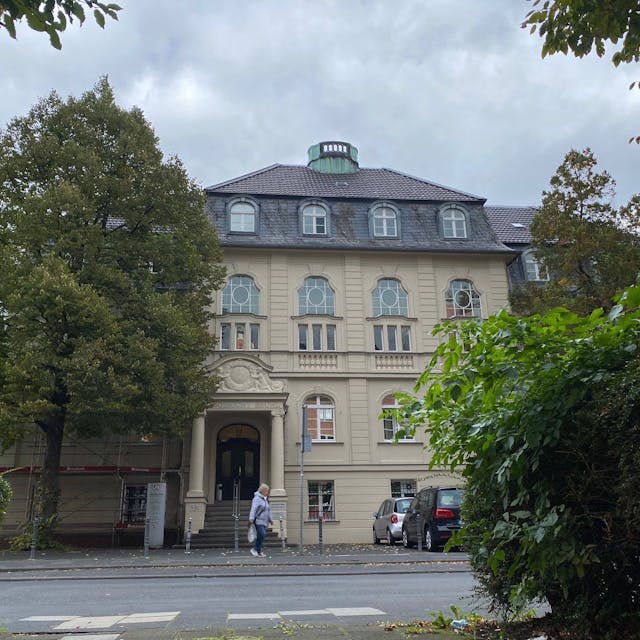 Blick auf das Amtsgericht Brühl im September 2022.