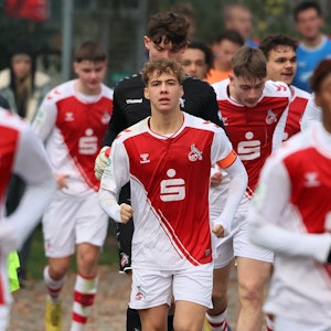 1. FC Köln U19 gegen Holstein Kiel. Mitte: Meiko Wäschenbach (1. FC Köln).