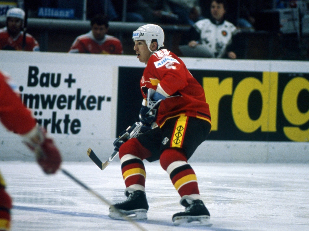 Uwe Krupp im Trikot der Deutschen Eishockey-Nationalmannschaft.