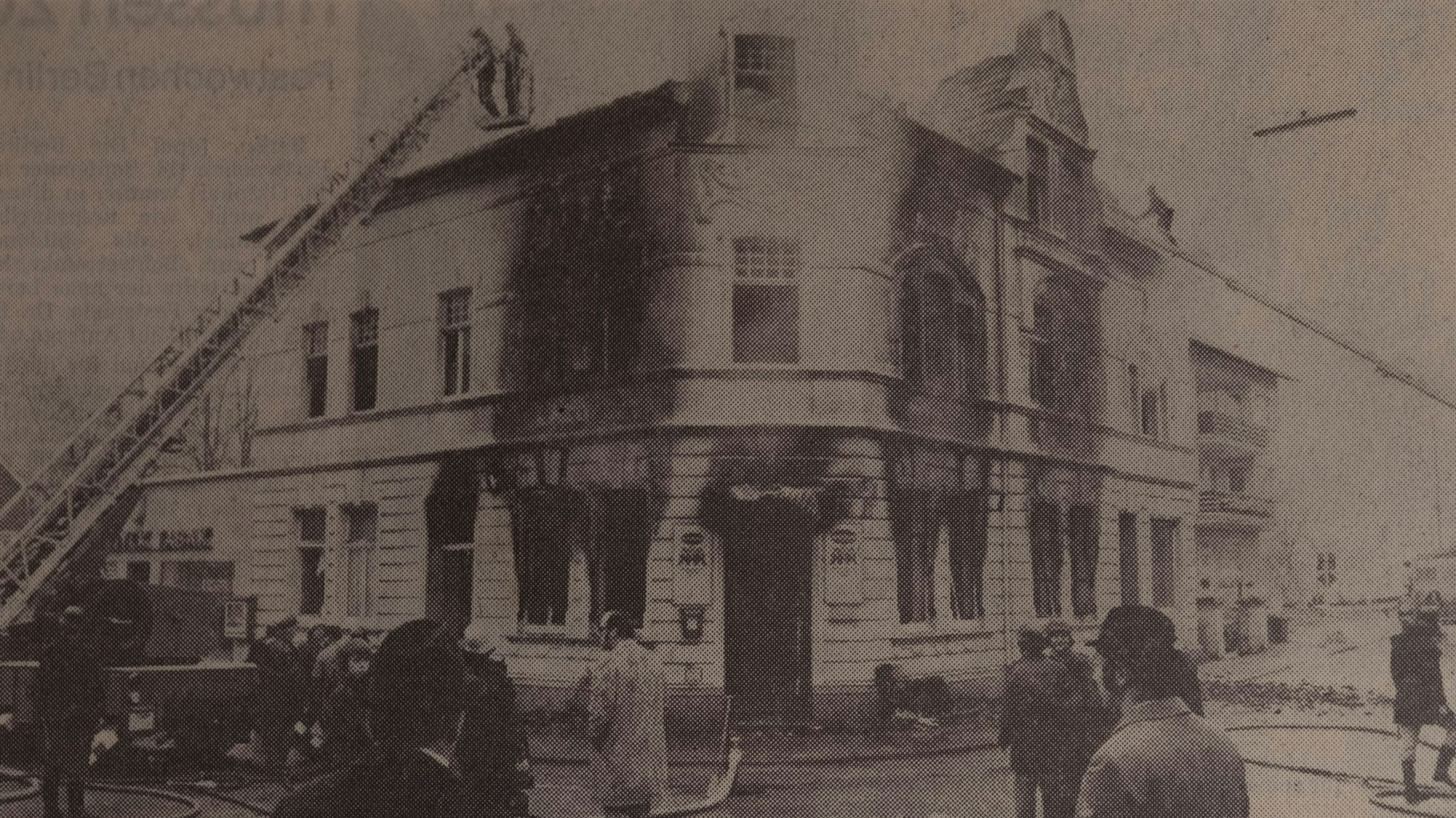 Das Unglückshaus in Mühlenseßmar. Durch den Brand in der Gaststätte Deutsches Eck starben vier Menschen