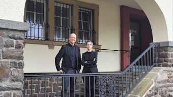 Bürgermeister Ingo Pfennings (l.) und Binca Renn, Leiterin der neuen Wirtschafts-, Tourismus und Veranstaltungs GmbH.