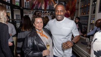 Idris Elba als Gast bei einem „Evening With“ in der Londoner Brasserie Aubaine in Mayfair, um zu feiern, dass die Restaurantgruppe nun ihren Champagner Porte Noire ausschenkt.