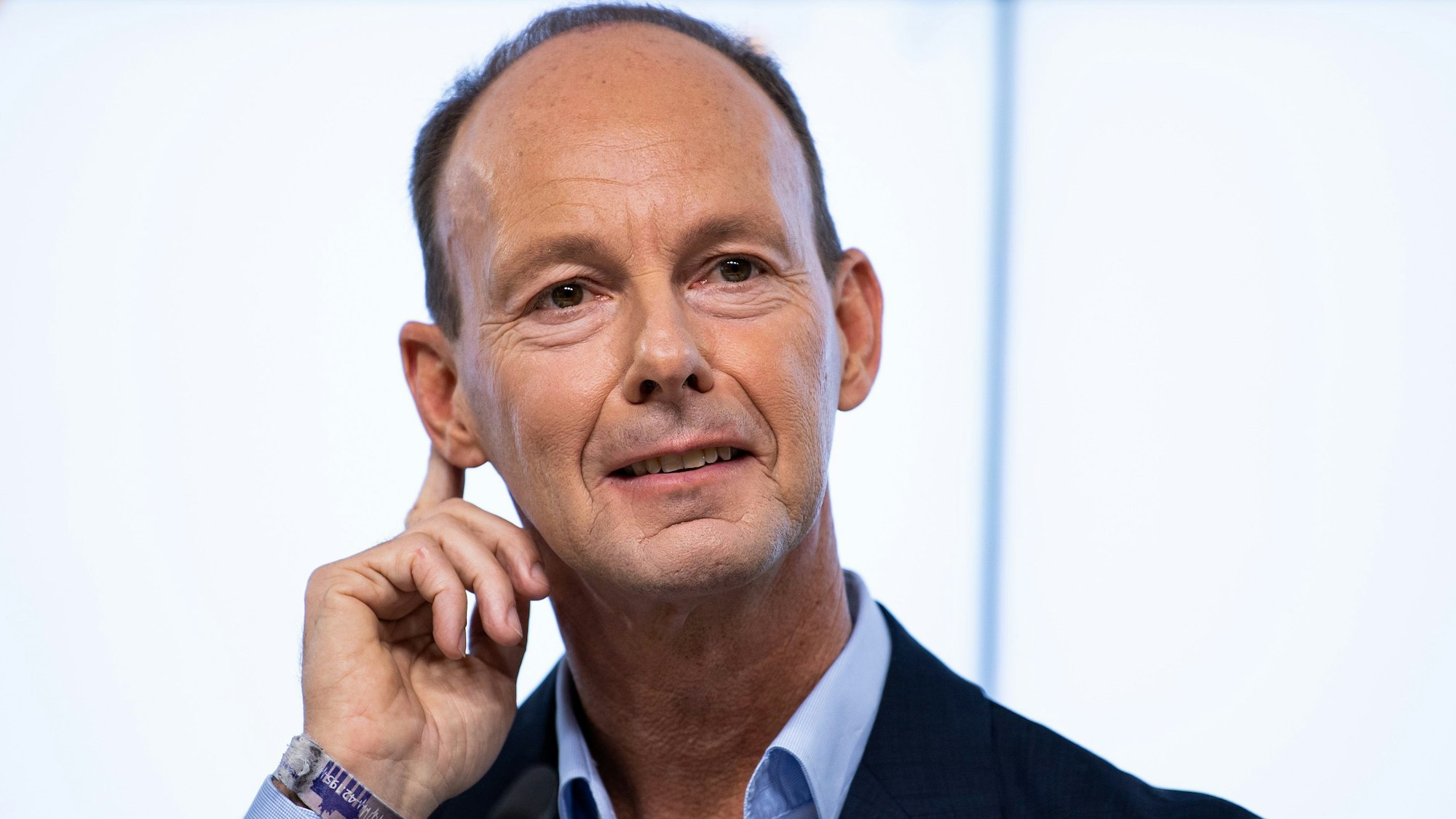 Thomas Rabe, Vorstandsvorsitzender von Bertelsmann, äußert sich bei der Bilanz-Pressekonferenz von Bertelsmann.