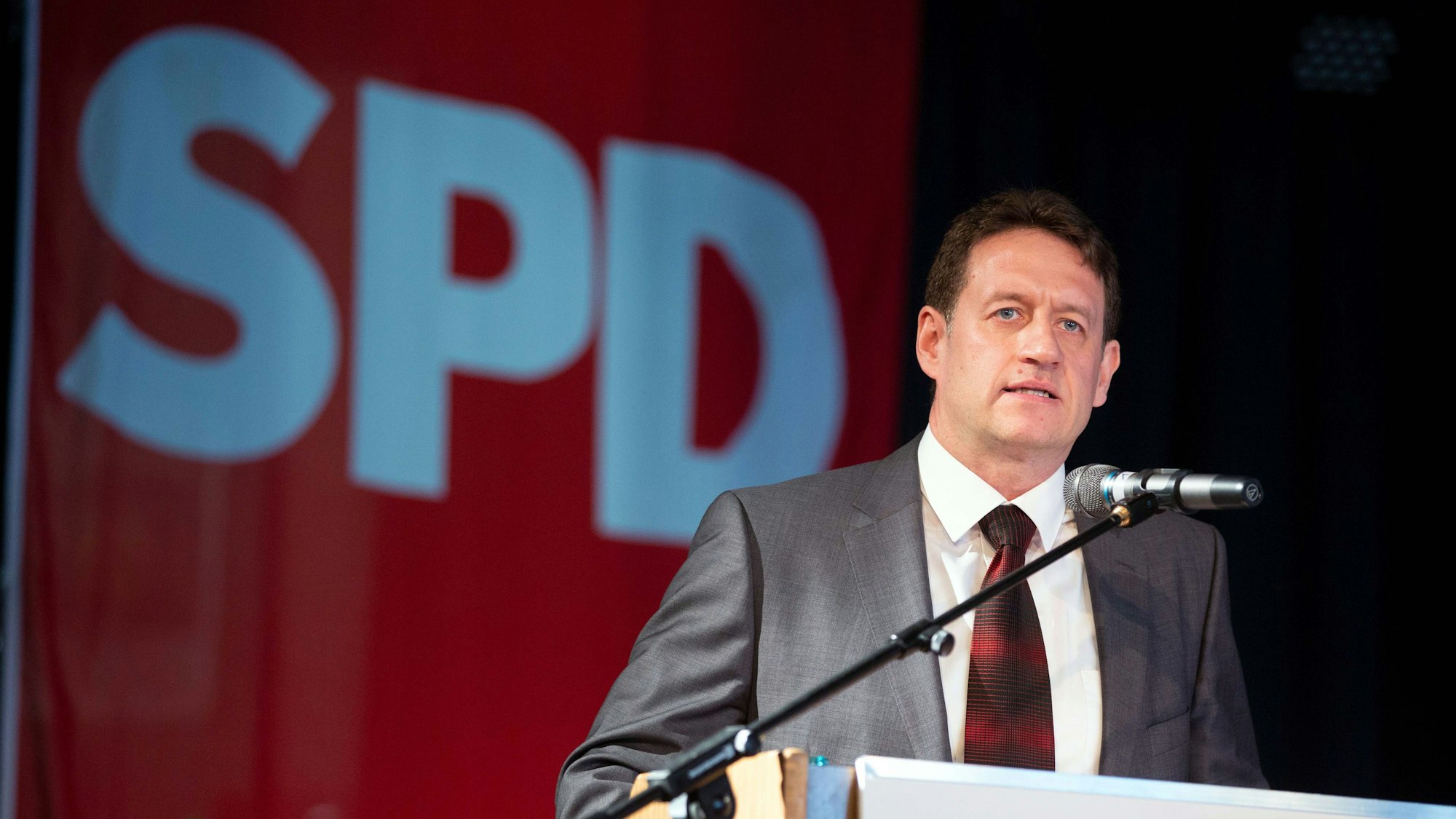 Mike Homann 2020 beim SPD-Parteitag in Chorweiler.
