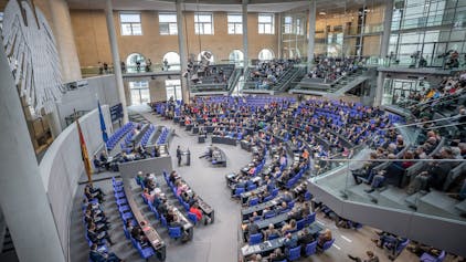 Der Bundestag soll mit der Wahlrechtsreform verkleinert werden.
