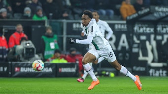 Nathan Ngoumou, hier am 22. Januar 2023 beim Spiel zwischen Borussia Mönchengladbach gegen Bayer Leverkusen, hofft auf seinen endgültigen Durchbruch bei den Fohlen.