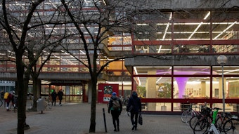 Außenansichten der Zentralbibliothek am Neumarkt.