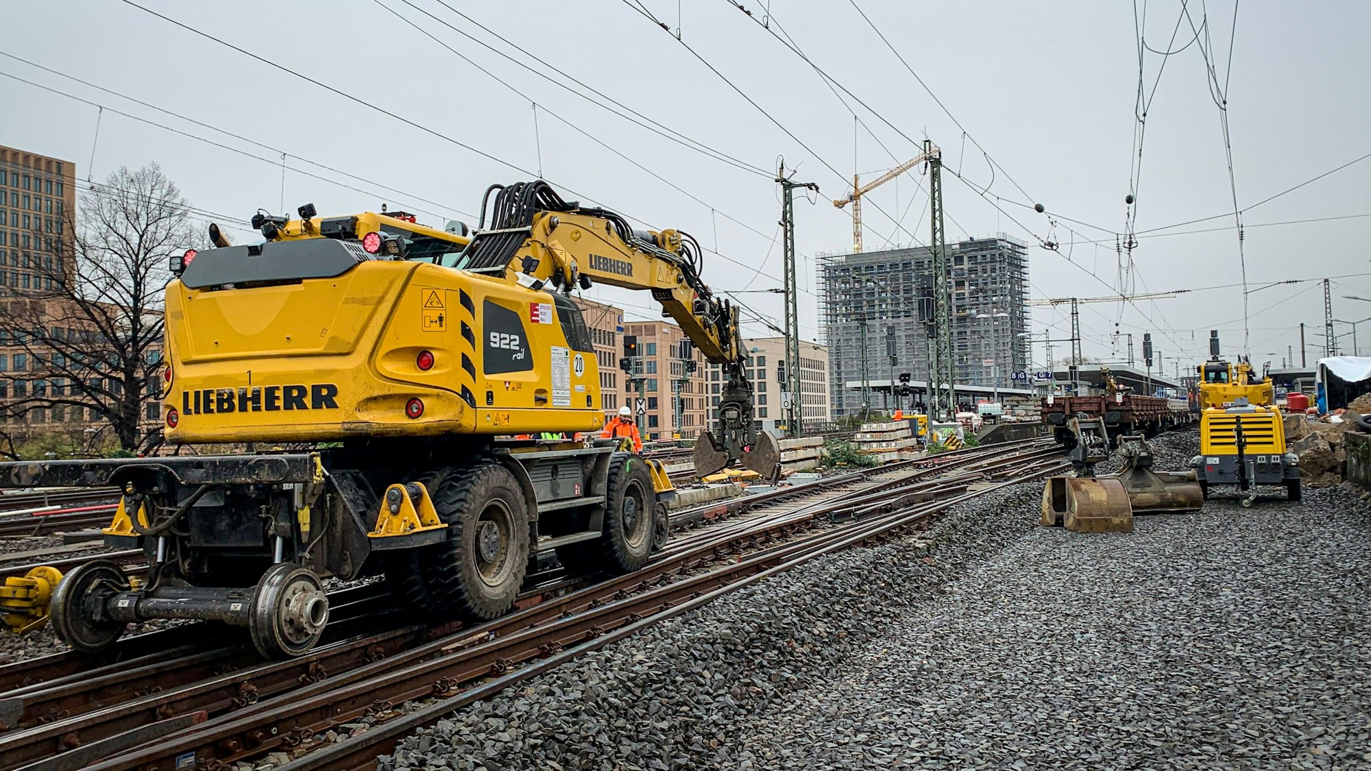 Bauarbeiten der Deutschen Bahn Bahnhof Köln Messe/Deutz im November 2022.