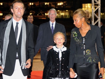 Prinz Mario Max zu Schaumburg-Lippe und Angela Ermakova (damals sollen die beiden ein Paar gewesen sein) mit Tochter Anna beim 15. Leipziger Opernball im September 2009.