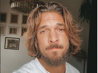 Das Selfie zeigt den ehemaligen Bachelorette-Kandidaten Zico Banach. Er hat es am 24. September 2021 bei Instagram veröffentlicht. Quelle: Instagram / zicoriccardo

