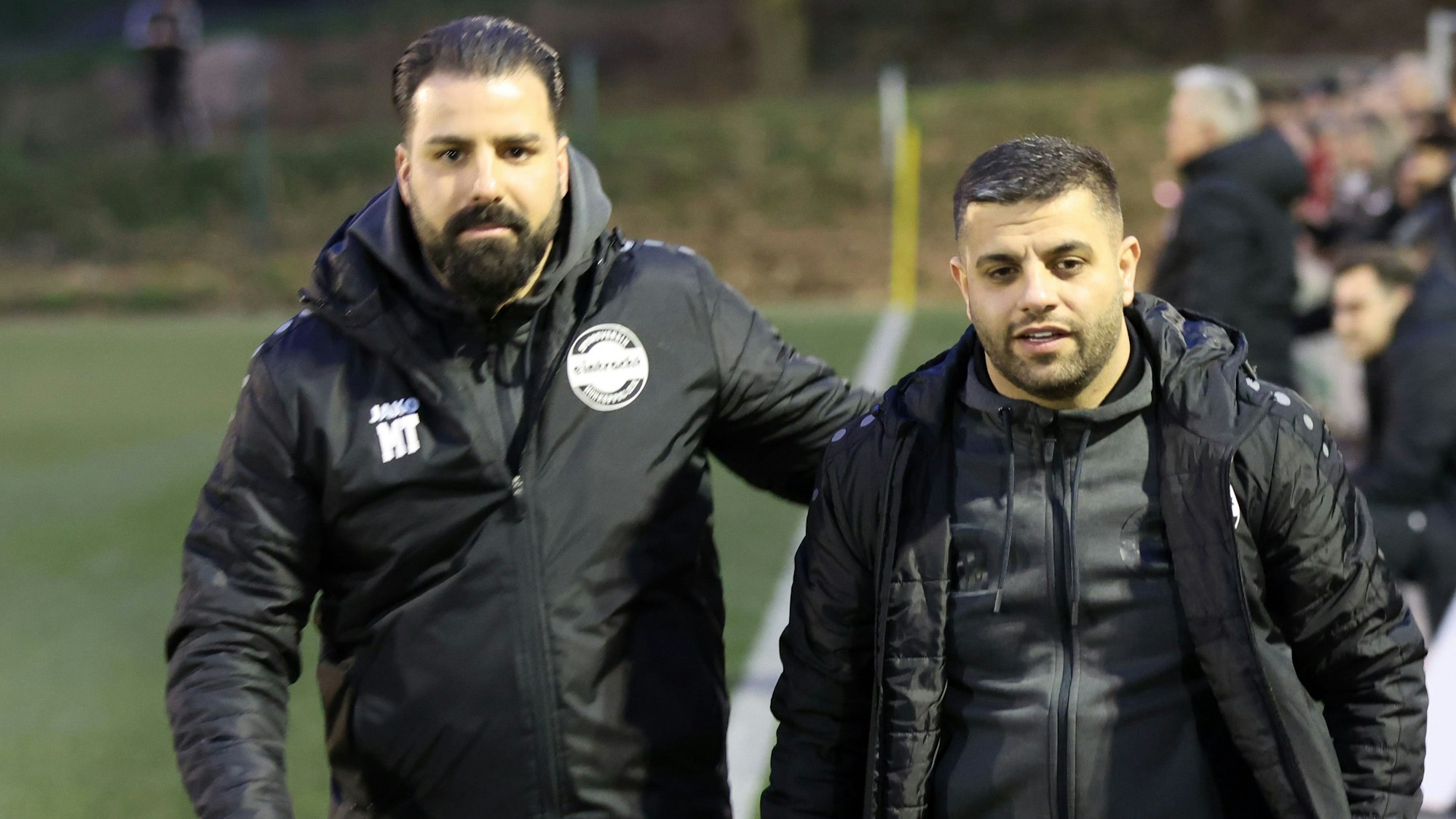 Trainer Mahmut Temuer (l.) mit Ali Mowstofi.