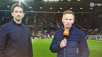 ZDF-Kommentator Jochen Breyer (r.) und Experte Rene Adler am Samstag (25. März 2023) vor dem Spiel der deutschen Nationalmannschaft gegen Peru.