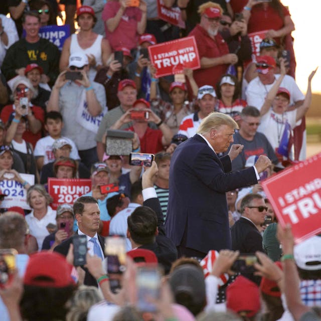 Der ehemalige US-Präsident Donald Trump eröffnet seinen Wahlkampf für die Präsidenschaftskandidatur 2024 im texanischen Waco.