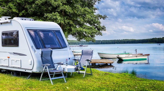 In den Niederlanden gibt es einige der schönsten Campingplätze direkt am Wasser.
