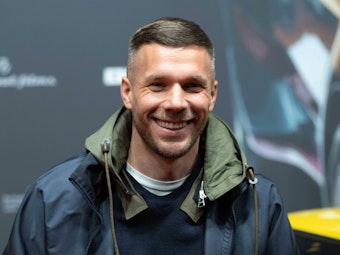 Lukas Podolski auf dem Roten Teppich im Cinedom.