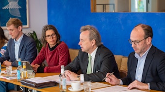 Lino Hammer, Christiane Martin (beide Grüne), Bernd Petelkau und Niklas Kienitz (beide CDU)