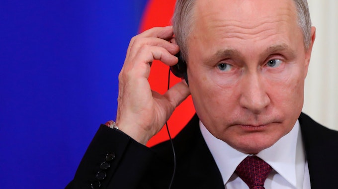 Der russische Präsident Wladimir Putin. Ein geleaktes Telefongespräch über den Kremlchef sorgt derzeit in Russland für Wirbel. (Archivbild)