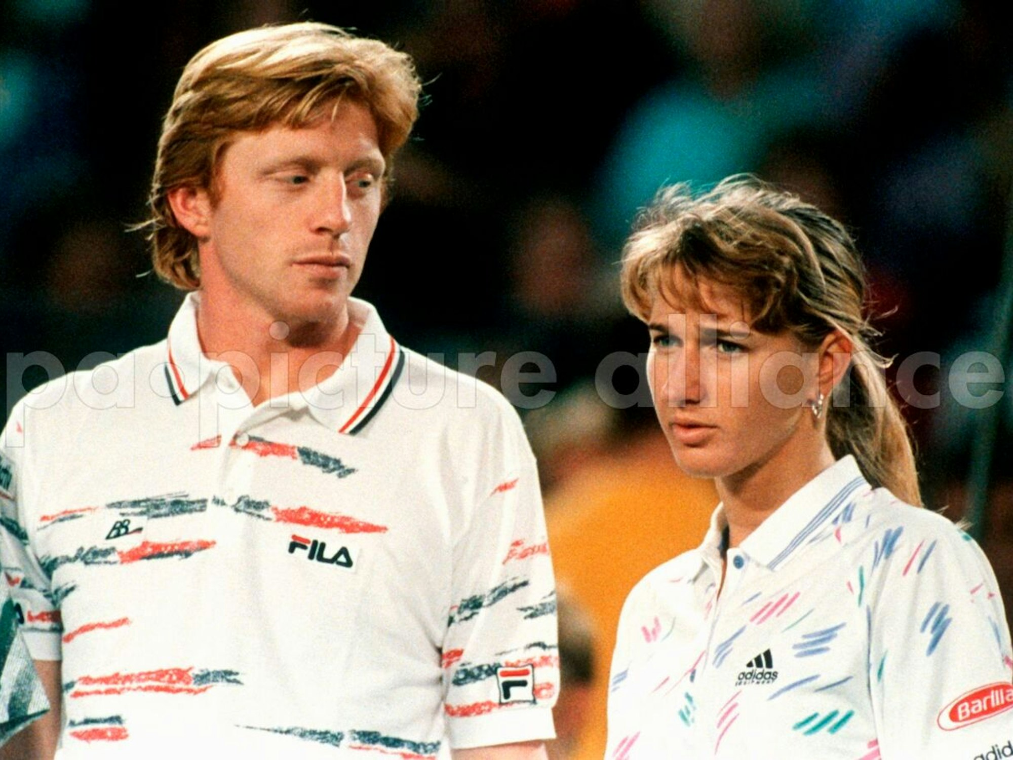 Boris Becker und Steffi Graf waren DAS deutsche Sport-Duo der späten 80er und der 90er-Jahre. Das Bild zeigt sie nach ihrem ersten gemischten Doppel am 1.1.1992 in Perth, das mit einer Niederlage endete. 1999 trat Boris Becker vom Profisport zurück, sechs Wochen vor Steffi Graf.