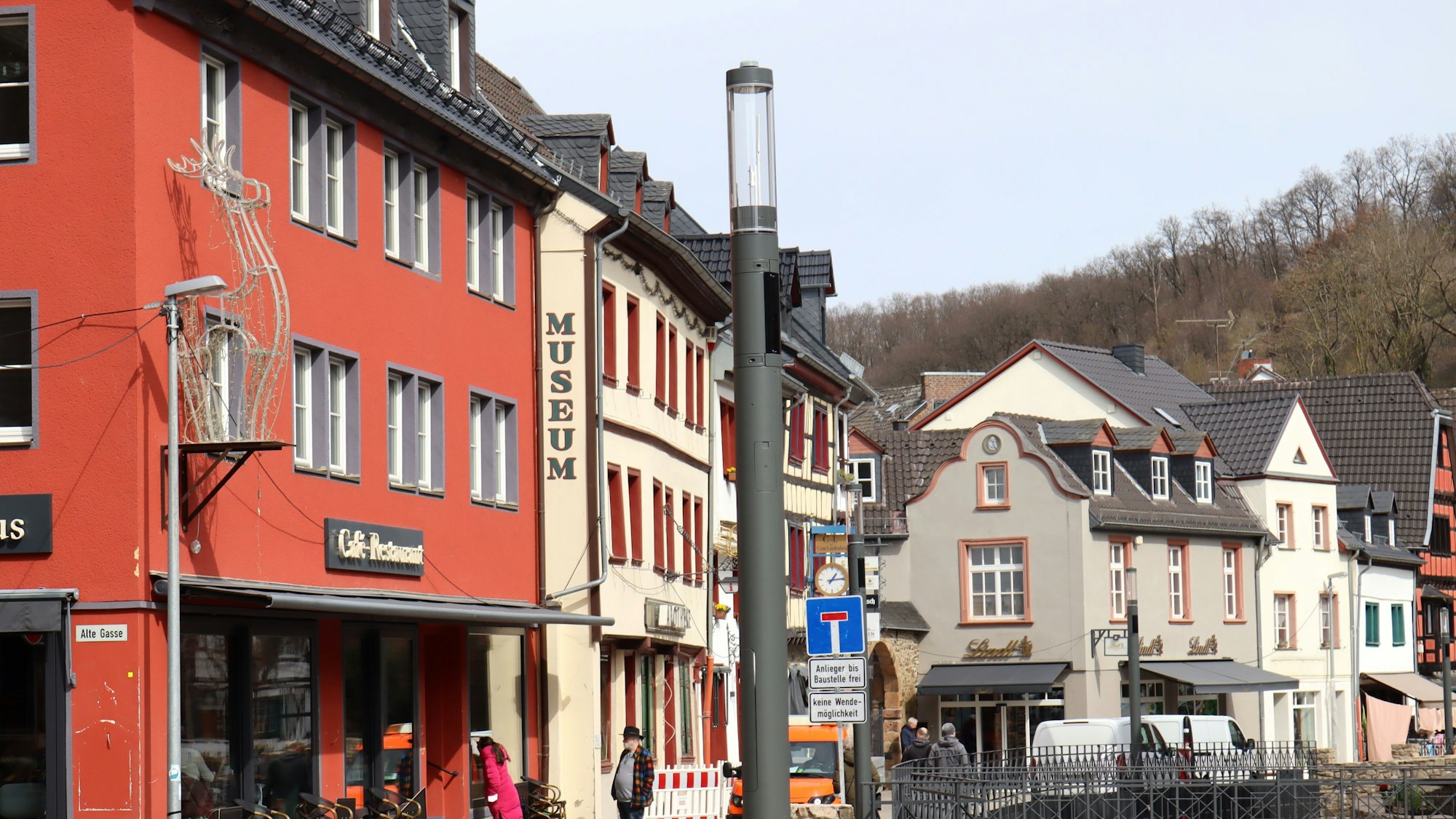 Eine neue Straßenlaterne in Bad Münstereifel