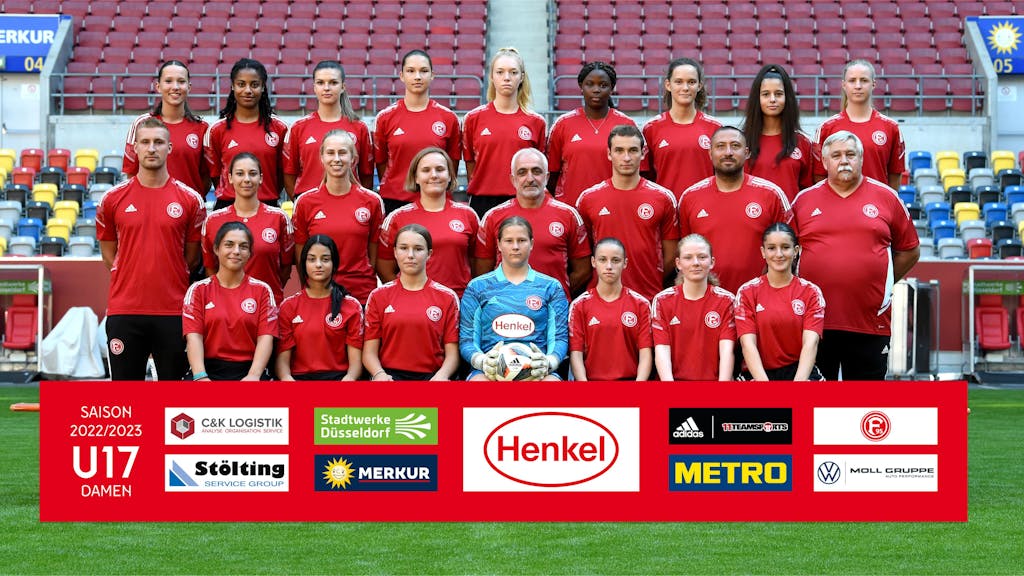 Die U17-Frauenmannschaft von Fortuna Düsseldorf posiert für das Team-Foto.
