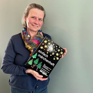 Anke Heitmeier mit dem inklusiven Buch „einfach märchenhaft“