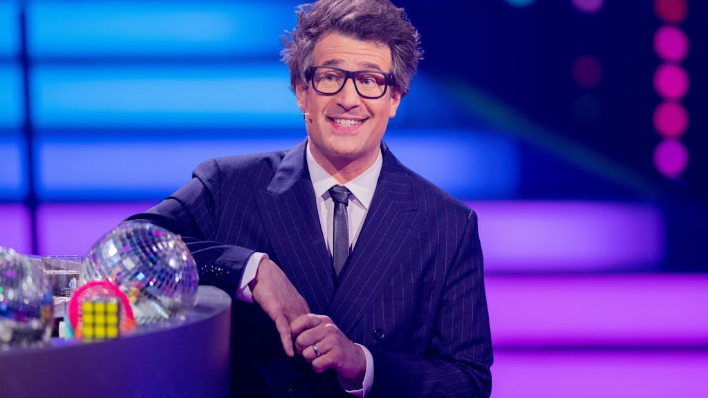 Moderator Daniel Hartwich, hier am 17. März 2023, steht in der RTL-Tanzshow „Let's Dance“ im Coloneum auf dem Parkett.