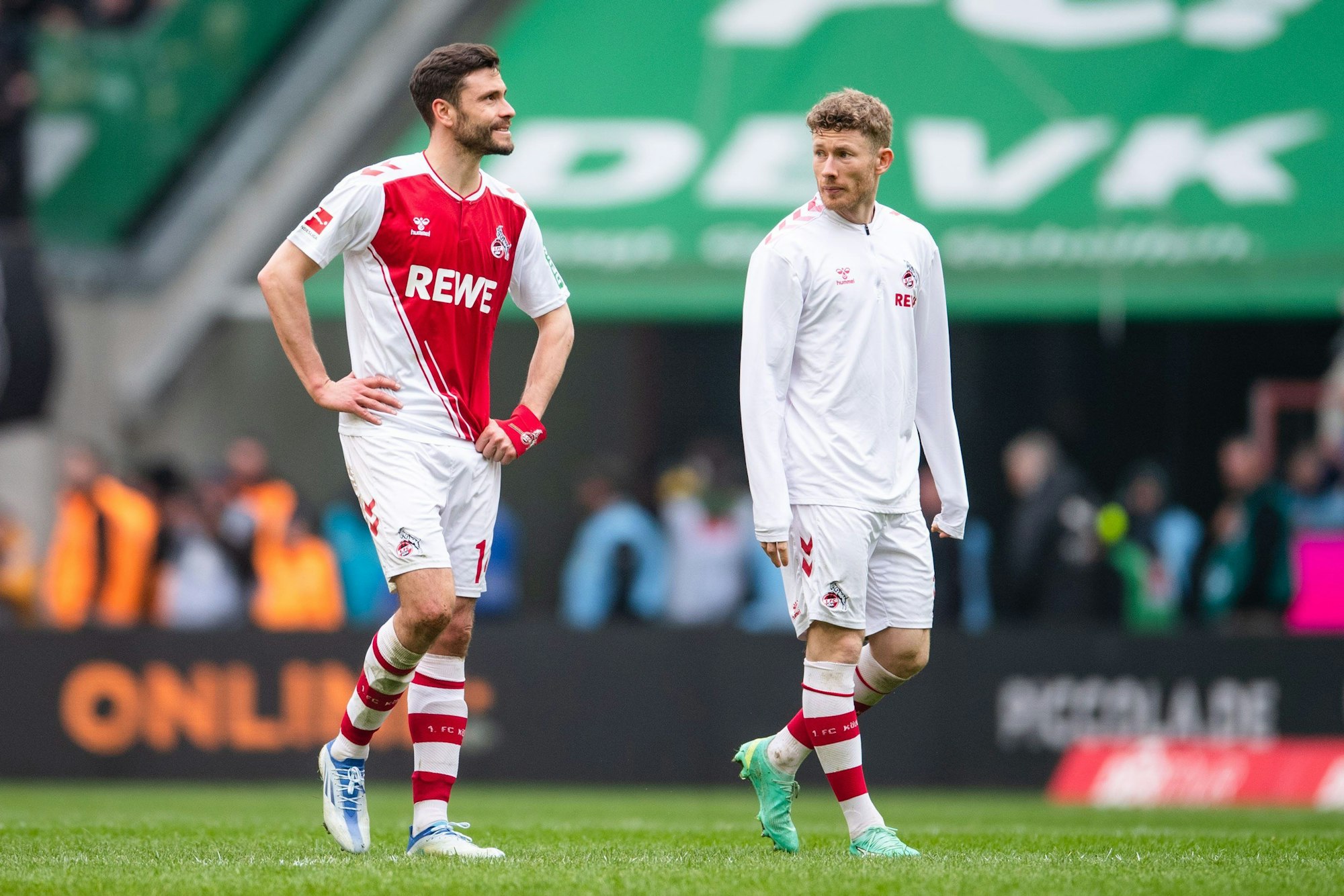 Ernüchterung nach dem torlosen Spiel: FC-Kapitän Jonas Hector und Florian Kainz