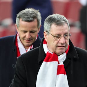 FC-Präsident Werner Wolf, im Hintergrund Geschäftsführer Philipp Türoff.








