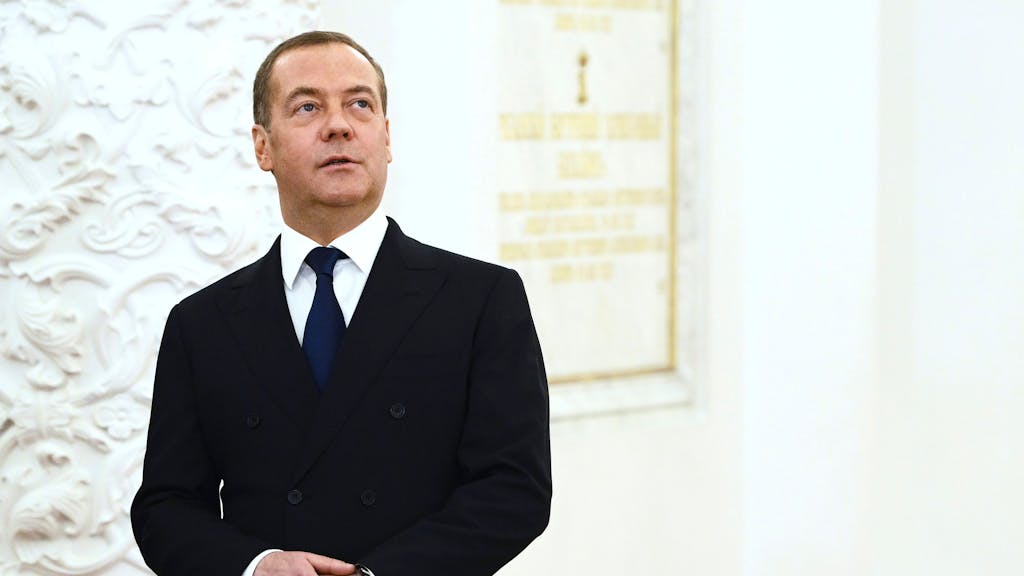 Dmitri Medwedew, stellvertretender Vorsitzender des russischen Sicherheitsrates und Vorsitzender der Partei "Einiges Russland", am 21. März 2023 im Moskauer Kreml.