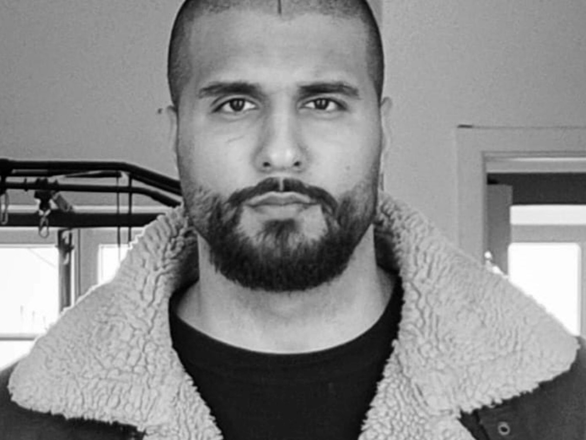 Ashkan Soleyman Zadeh (32) guckt ernst.