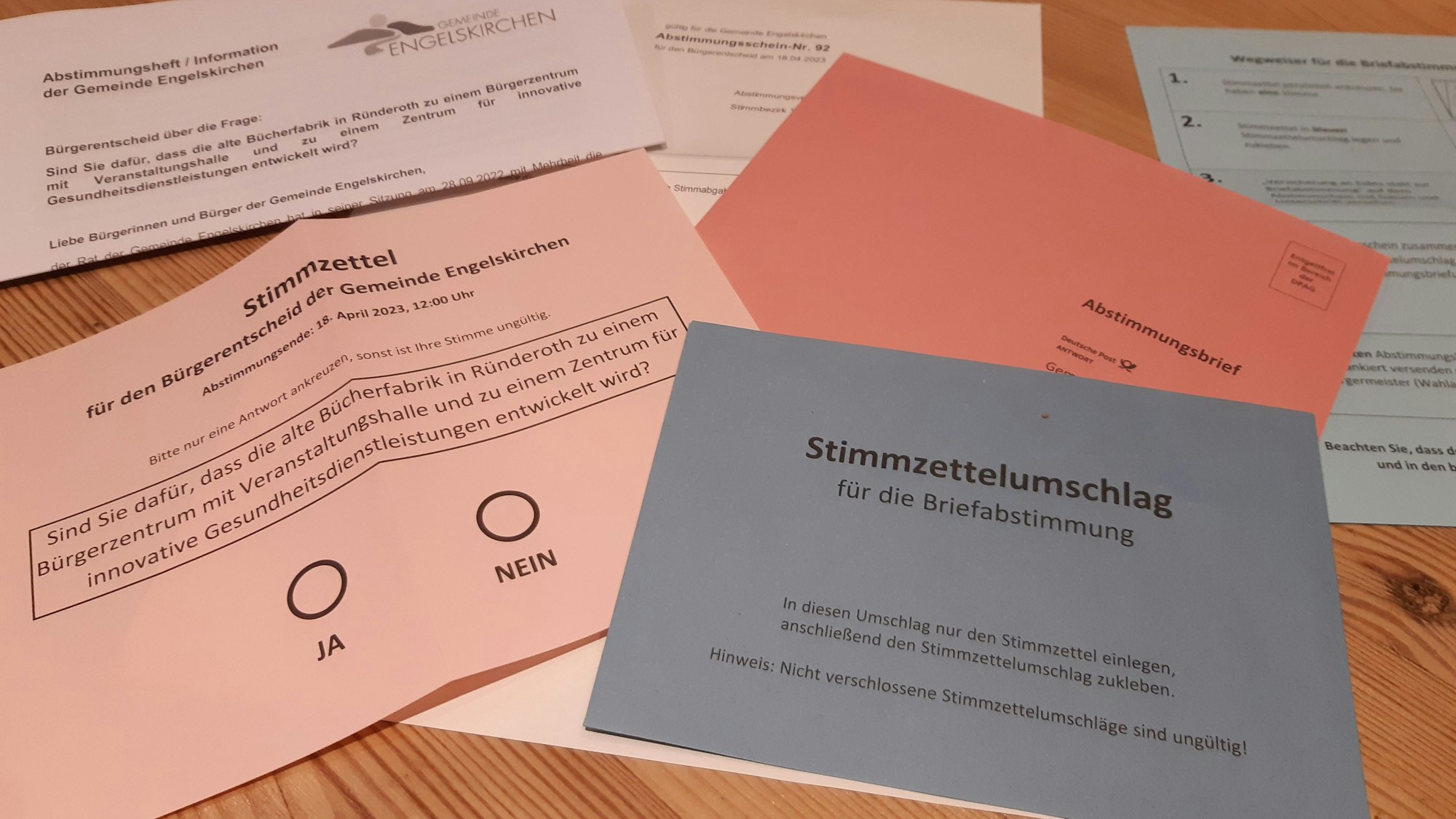 Stimmzettel zum Bürgerentscheid über die Bücherfabrik Jaeger in Ründeroth