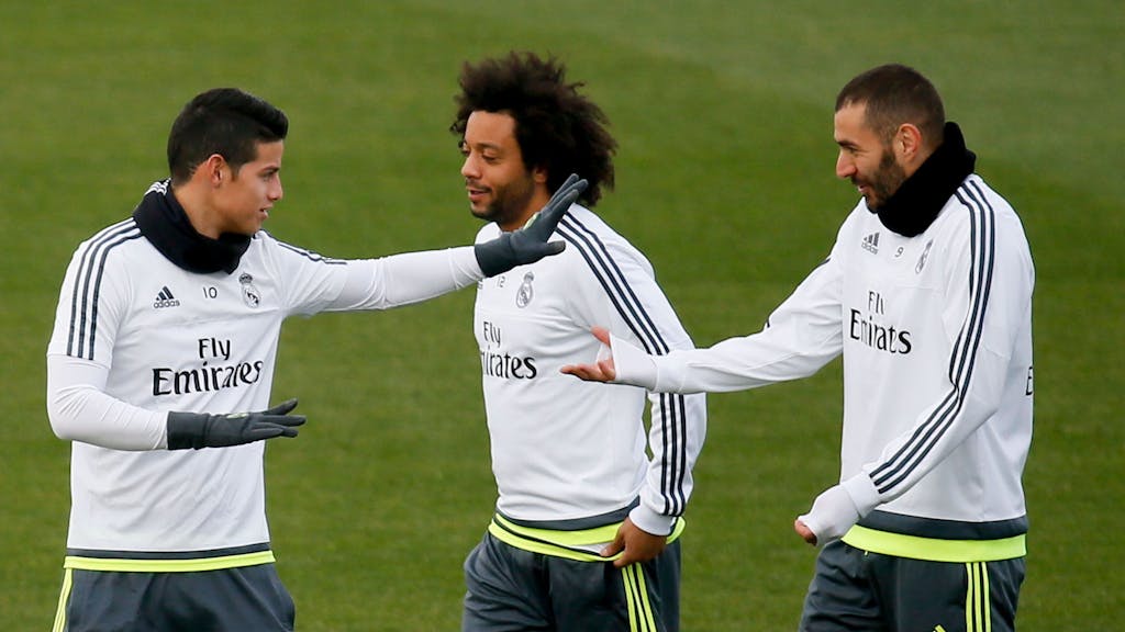James Rodriguez (l.), Marcelo (m.) und Karim Benzema (r.) beim Training von Real Madrid am 12. Dezember 2015.