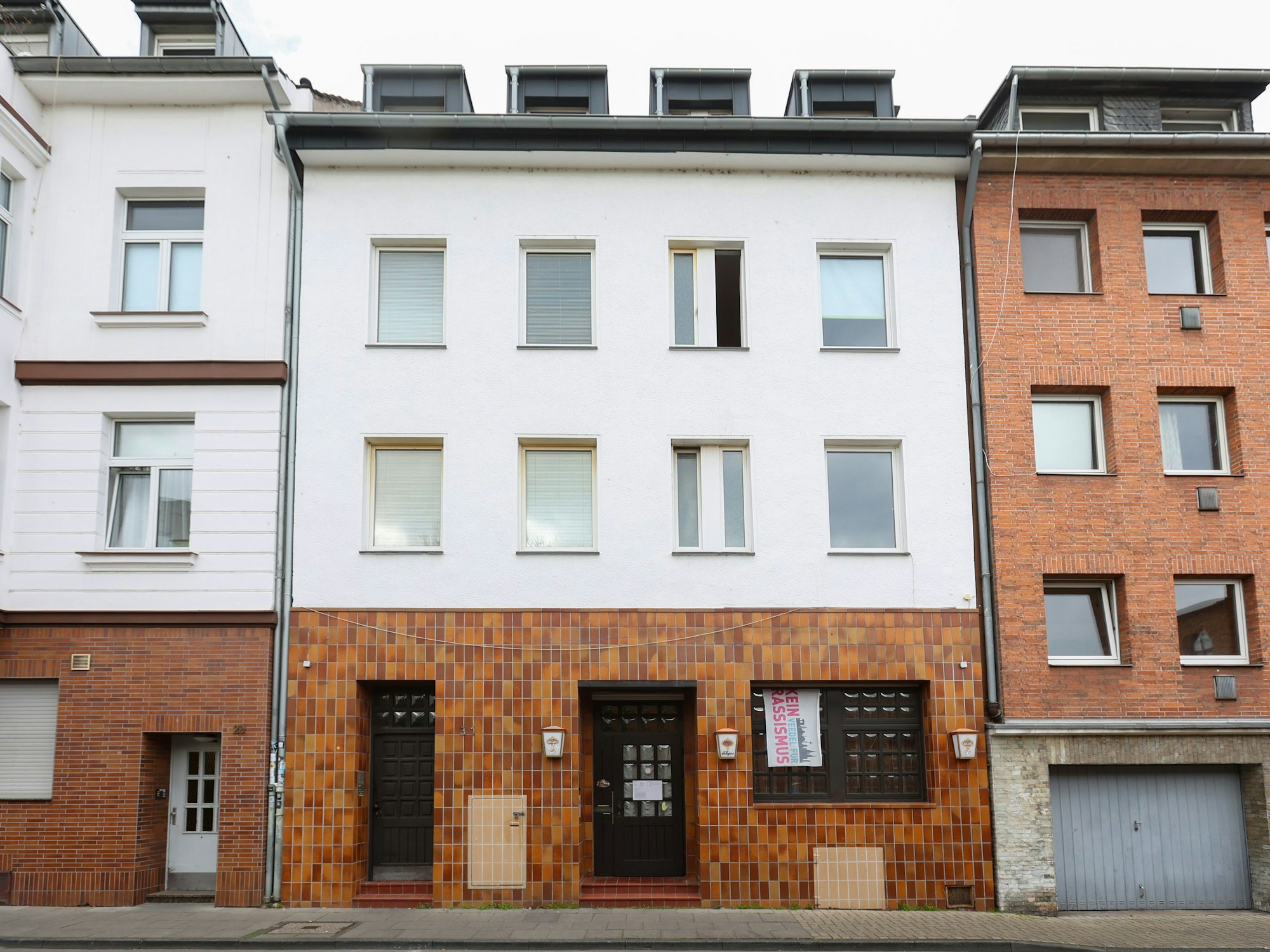 Blick auf ein Wohnhaus in Köln.