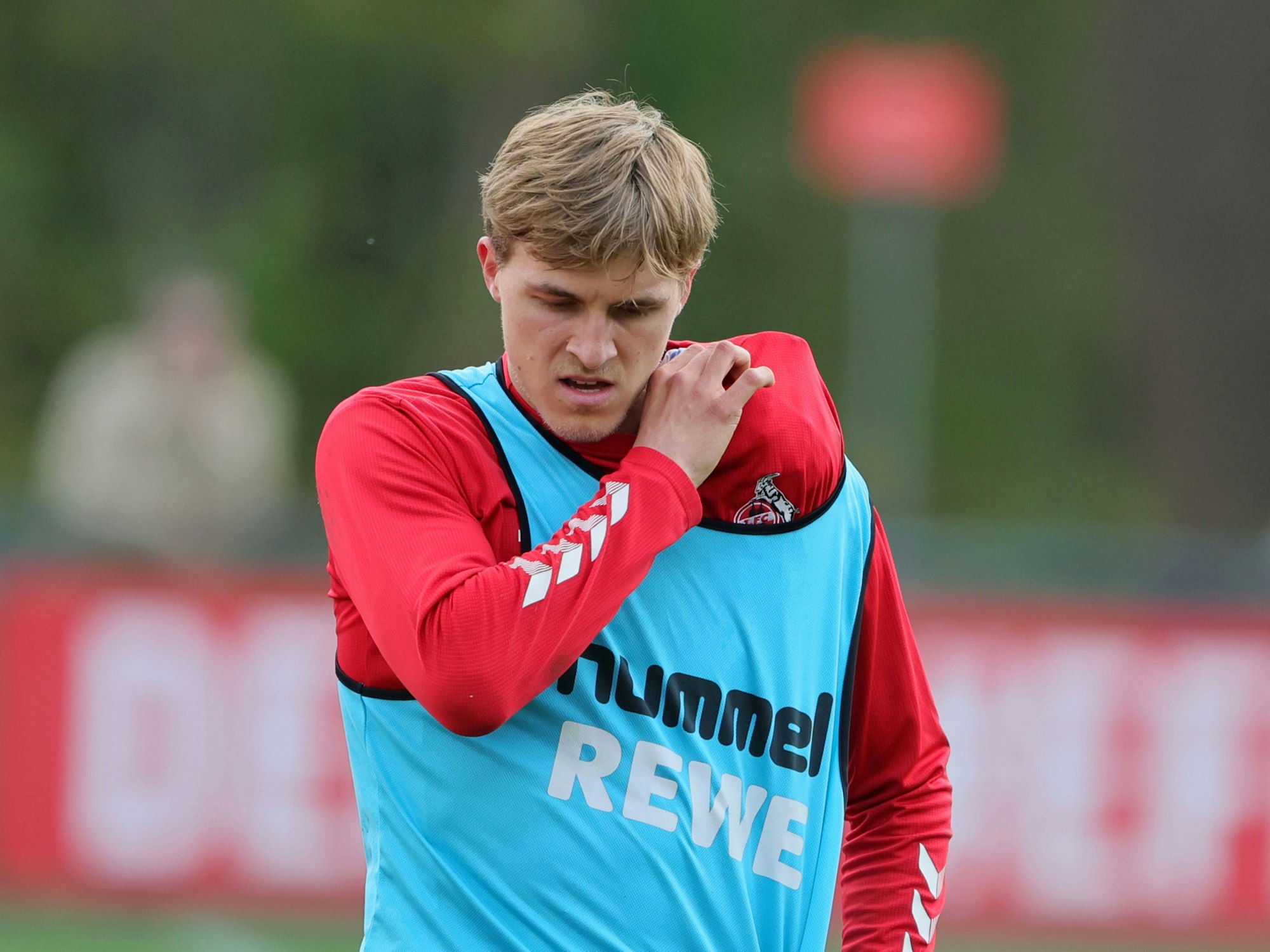 Timo Hübers im Training des 1. FC Köln.