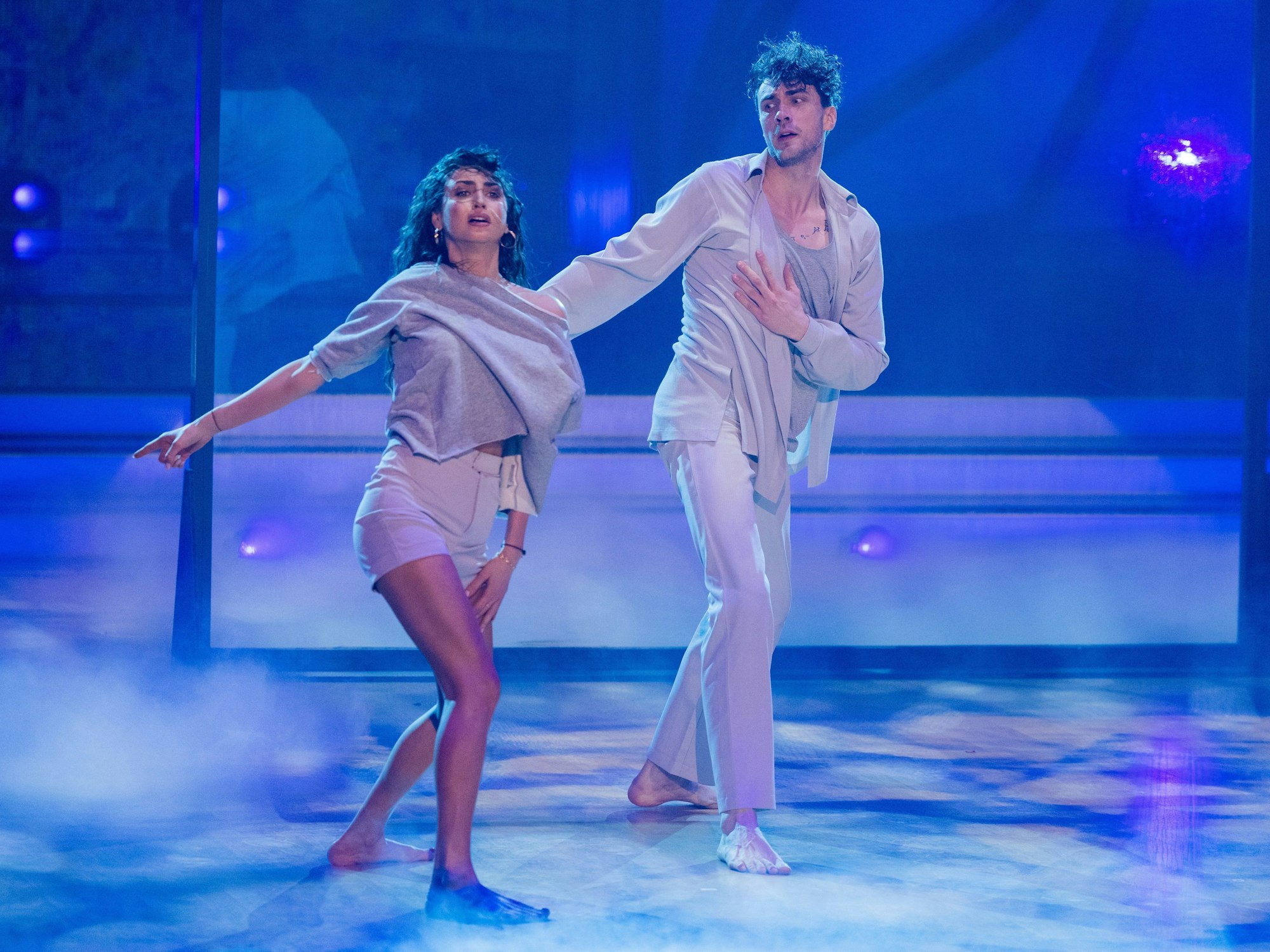 Timon Krause und Ekaterina Leonova tanzen in der RTL-Tanzshow „Let's Dance“ am 21. April 2023 einen Contemporary.