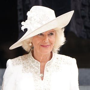 Camilla, damals noch Herzogin von Cornwall, verlässt nach der Dankes-Messe die St. Paul's Kathedrale, am zweiten Tag der Feierlichkeiten zum Platinjubiläum der Queen.