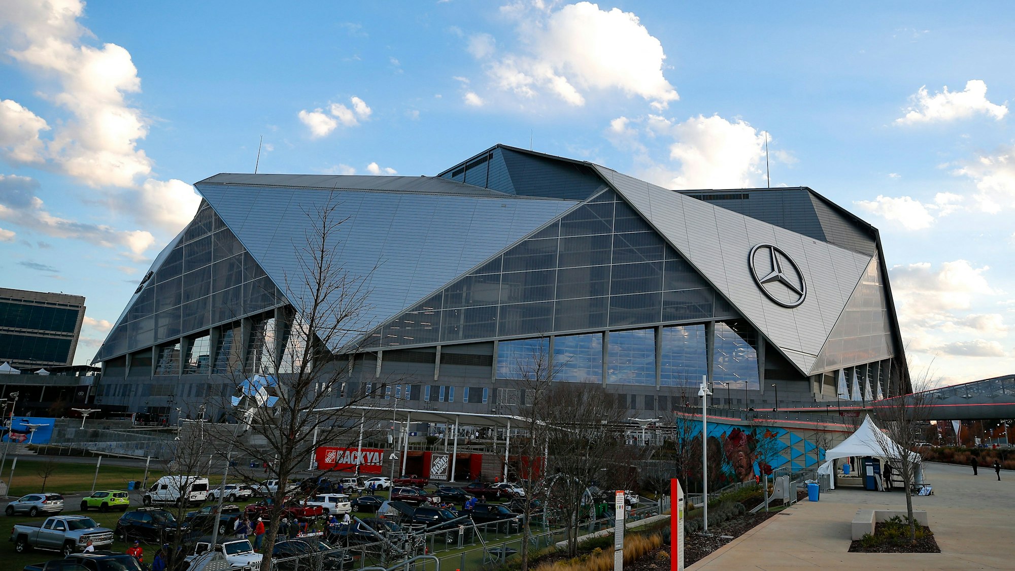 Außenansicht des Mercedes-Benz Stadium in Atlanta am 19. Dezember 2020