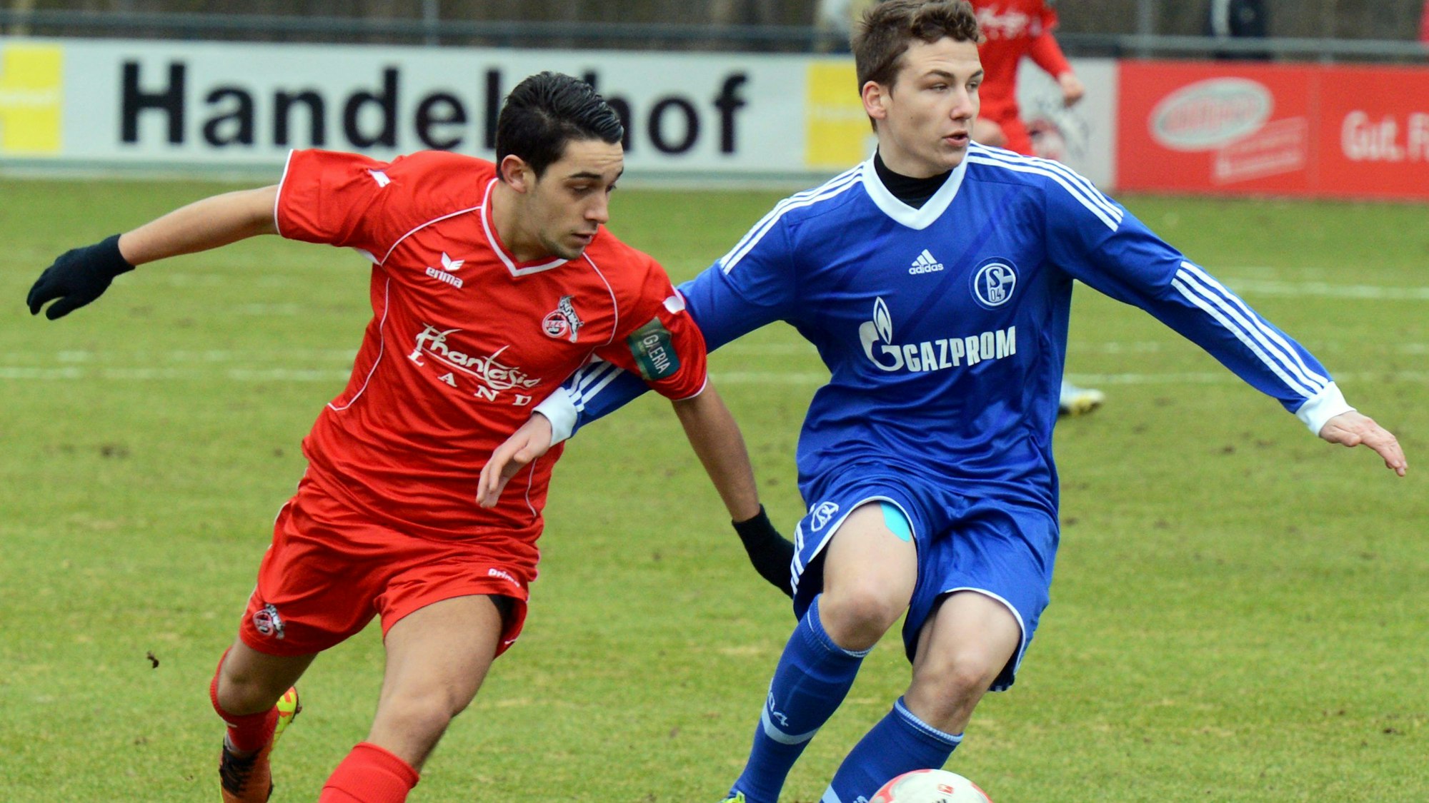 Fußball
A-Junioren Bundesliga
1.FC Köln U19 - FC Schalke 04 

links: Fabio La Monica (Köln)

Foto: Uli Herhaus