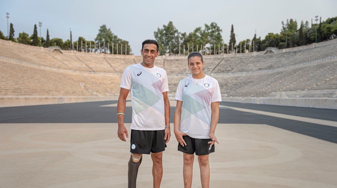 Paralympic-Teilnehmerin Alia Issa mit Teamkollege Ibrahim al Hussein.