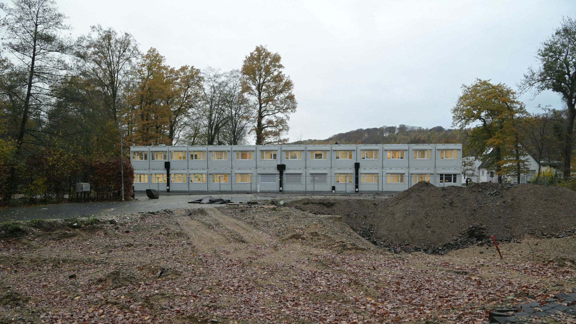 Schulcontainer stehen in Odenthal.