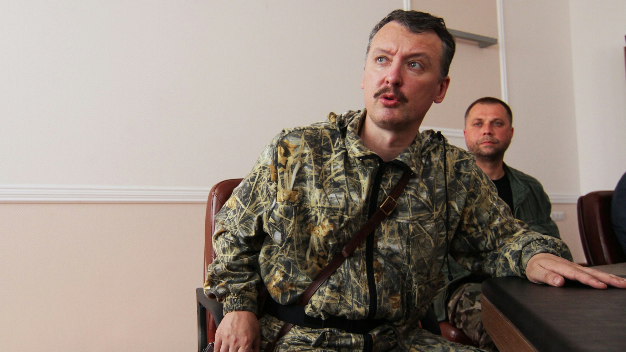 Der Ex-Separatistenführer Igor Girkin (hier auf einem Archivbild aus dem Jahr 2014) warnt vor einer militärischen Rebellion.