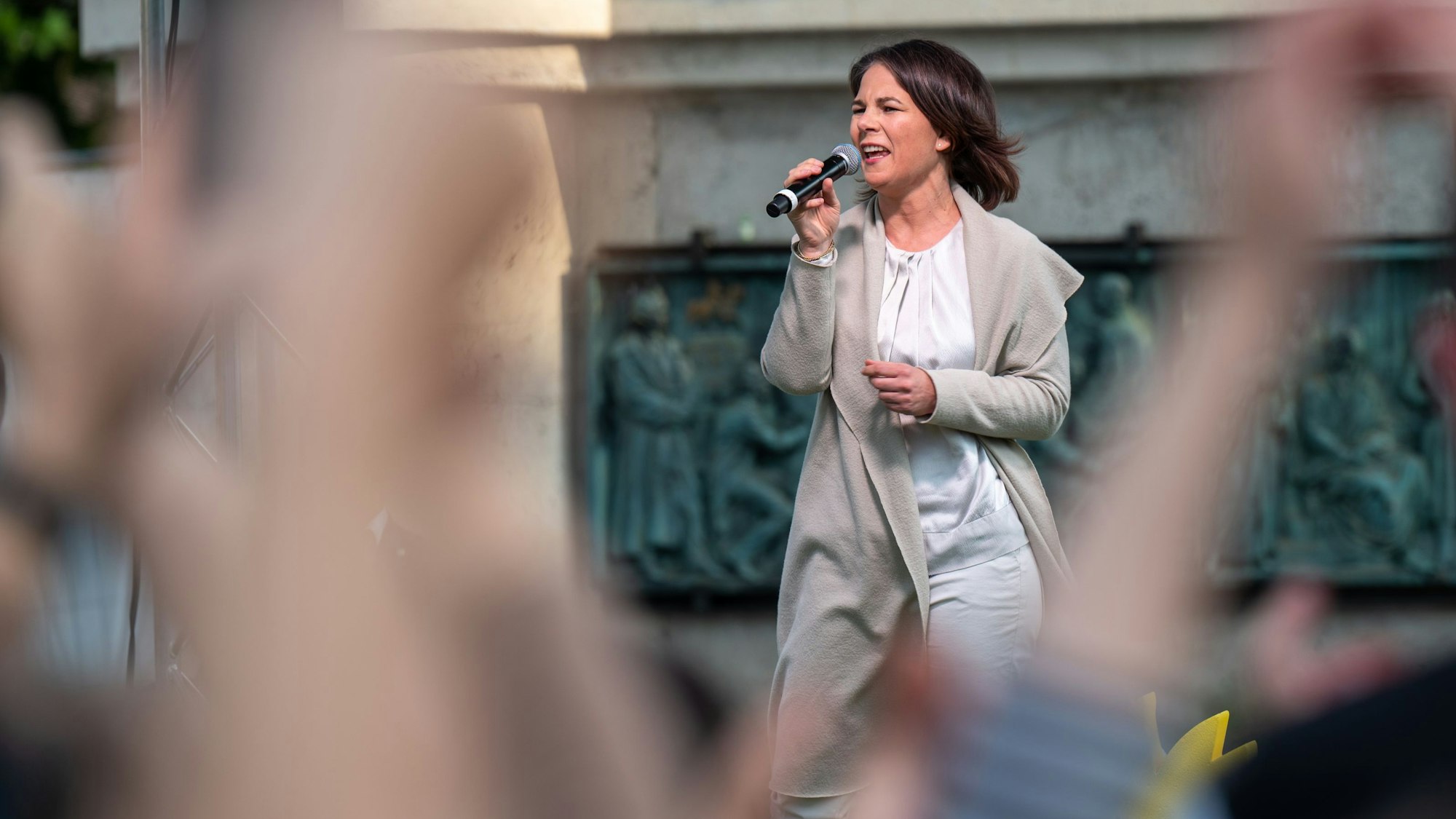 Analena Baerbock im Mai 2022 bei einem Wahlkampfauftritt in Köln.
