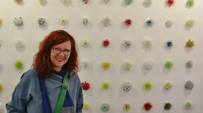 Wasserwesen aus Glas präsentiert Künstlerin Lea Lenhart in der gleichnamigen Ausstellung der Galerie Lethert in Bad Münstereifel.&nbsp;&nbsp;