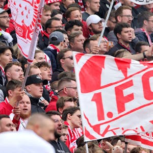 Fans des 1. FC Köln im Stadion
