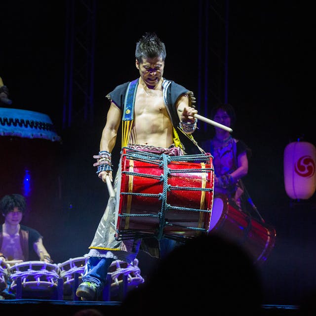 "Yamato - The Drummers of Japan" bei einer Show im Berliner Admiralspalast.
